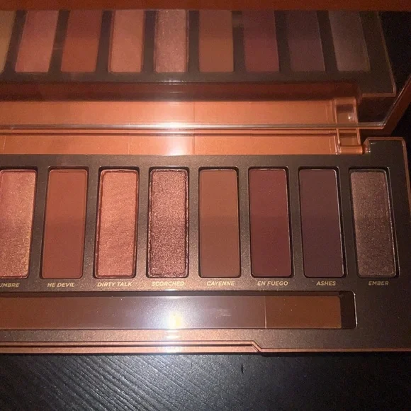 Urban Decay Naked Heat AND Smashbox Petal Metal Eye Palletes - Picture 5 of 8